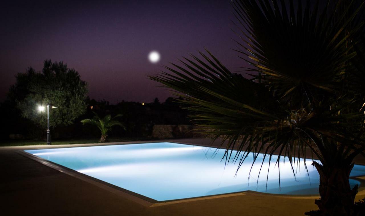 Masseria D'Aprile Кастеланета Екстериор снимка