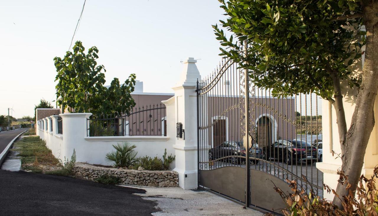 Masseria D'Aprile Кастеланета Екстериор снимка